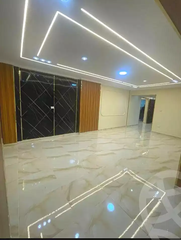 https://aqarmap.com.eg/ar/listing/7056783-for-sale-alexandria-miami-shr-jml-bd-lnsr