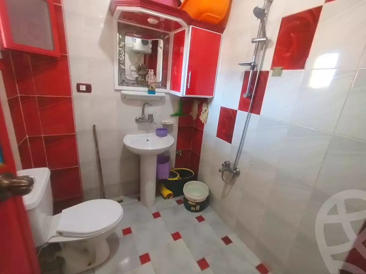 https://aqarmap.com.eg/ar/listing/7056940-for-sale-alexandria-al-agamy-el-hanouvel-el-kholafaa-el-rashdeen-st