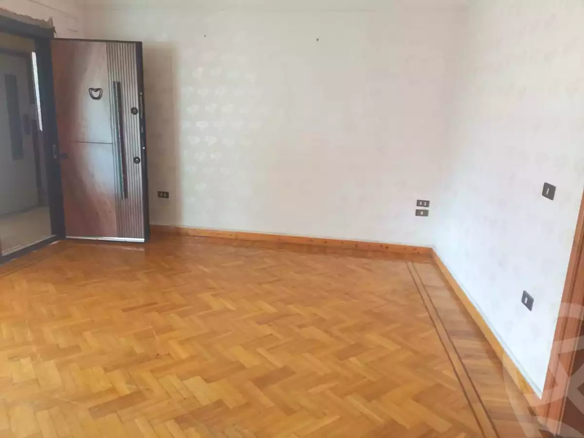 https://aqarmap.com.eg/ar/listing/7049709-for-sale-cairo-heliopolis-ard-el-golf-mahmoud-qutb-st