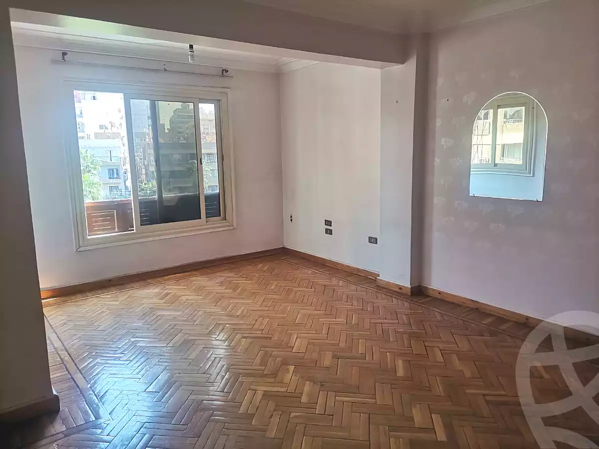 https://aqarmap.com.eg/ar/listing/7049709-for-sale-cairo-heliopolis-ard-el-golf-mahmoud-qutb-st