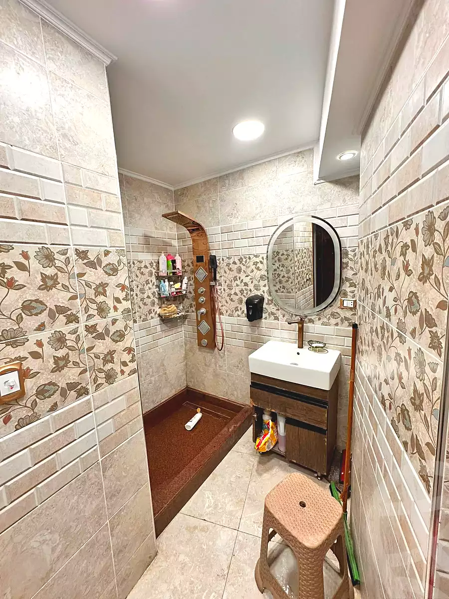 https://aqarmap.com.eg/en/listing/7057144-for-sale-cairo-ain-shams-jsr-lswys