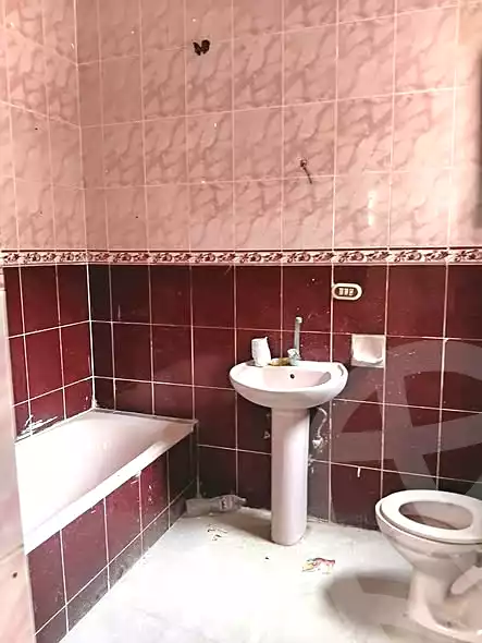https://aqarmap.com.eg/ar/listing/7057555-for-sale-alexandria-al-agamy-lbytsh-el-hay-st