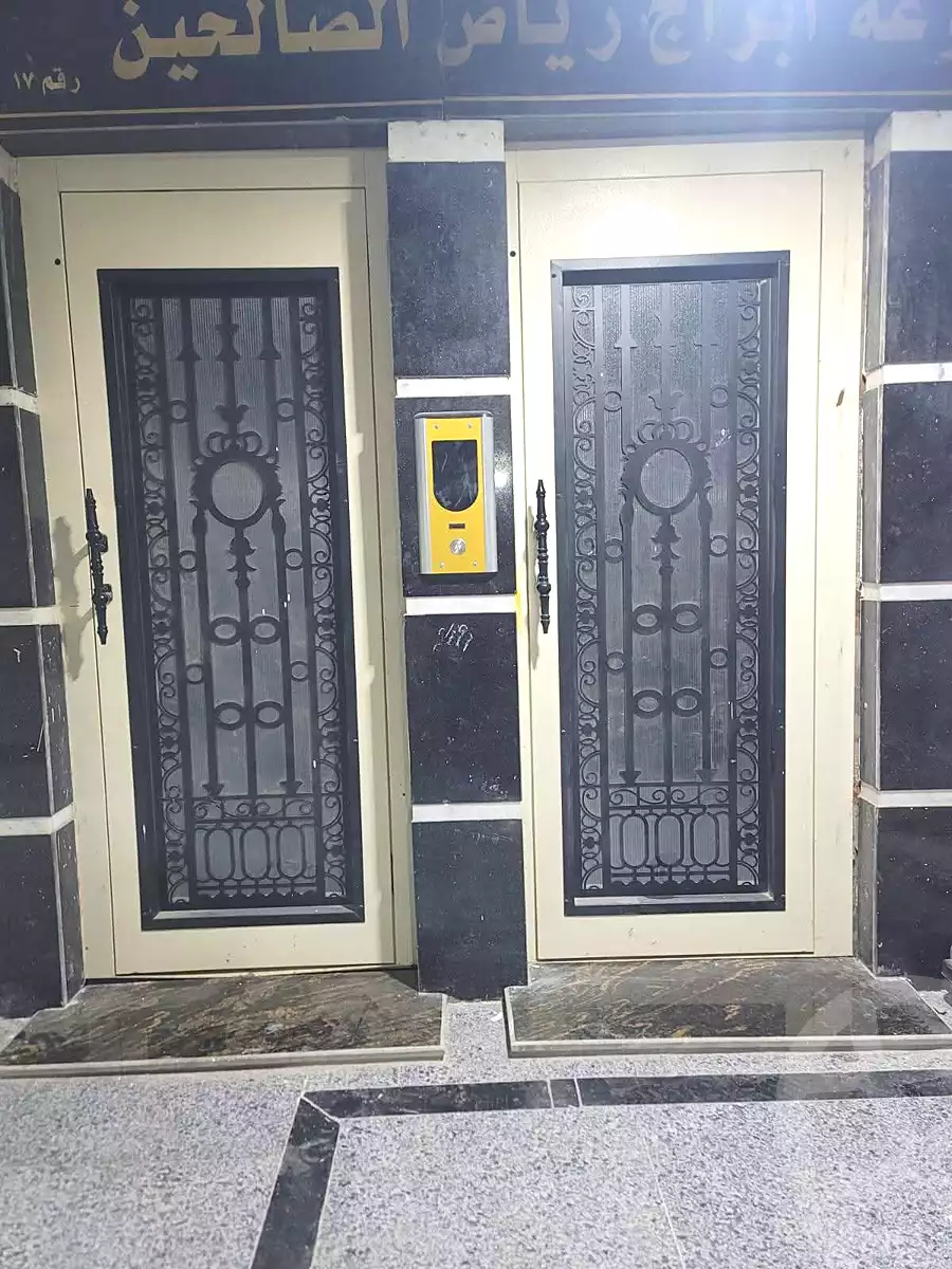 https://aqarmap.com.eg/ar/listing/7057818-for-sale-cairo-nozha-2-el-khamseen-st