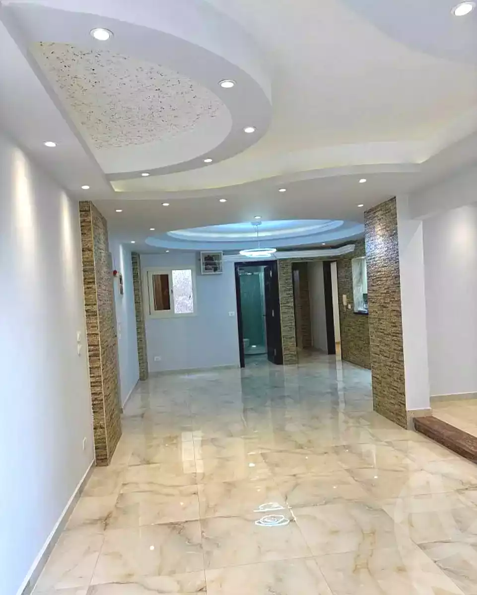 https://aqarmap.com.eg/ar/listing/7058189-for-sale-alexandria-miami-el-sebaey-st