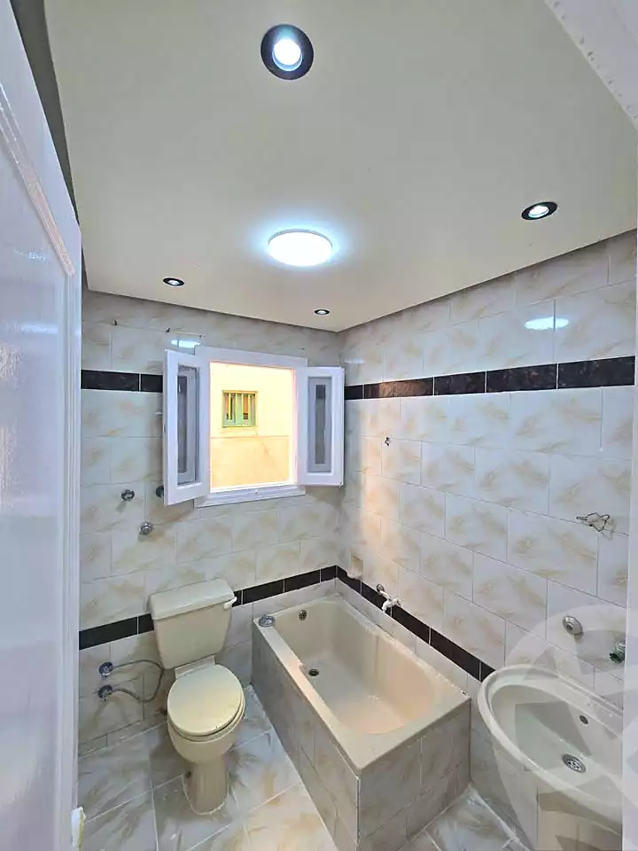 https://aqarmap.com.eg/ar/listing/7058241-for-sale-alexandria-al-agamy-shataa-el-nakheel