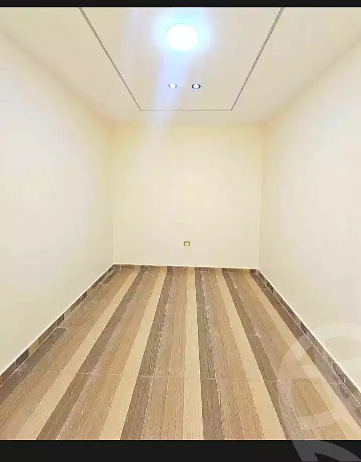 https://aqarmap.com.eg/ar/listing/7058263-for-sale-alexandria-miami-khld-bn-lwlyd