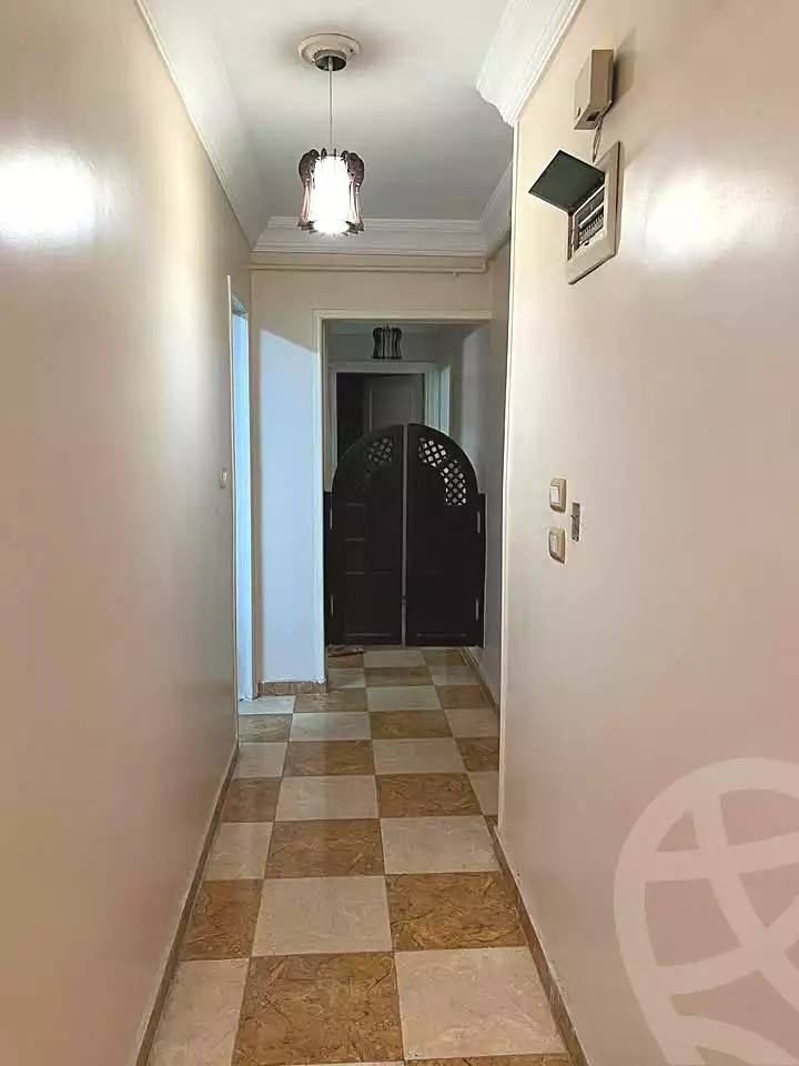 https://aqarmap.com.eg/ar/listing/7058353-for-rent-alexandria-el-asafra-l-sfr-bhry