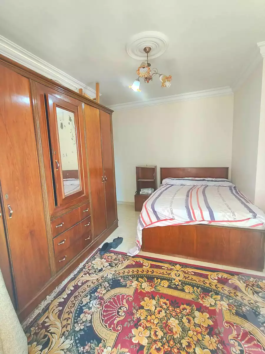 https://aqarmap.com.eg/ar/listing/7058479-for-sale-alexandria-miami-khld-bn-lwlyd