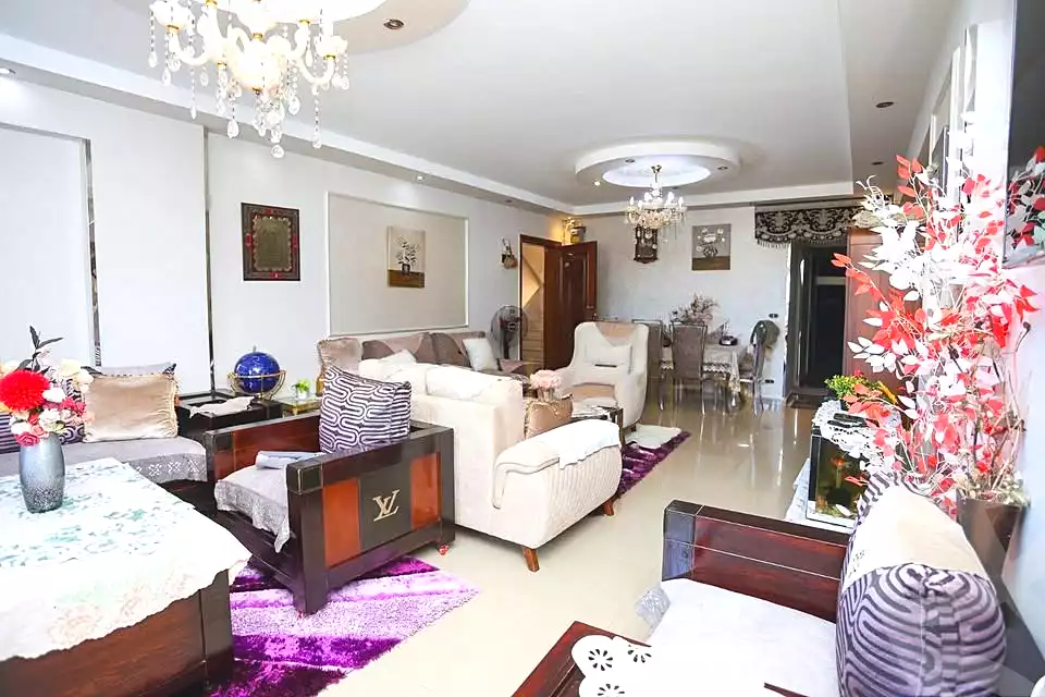 https://aqarmap.com.eg/en/listing/7058536-for-sale-alexandria-camp-cesar