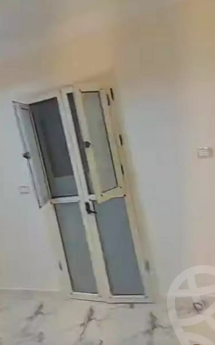 https://aqarmap.com.eg/en/listing/7058584-for-sale-alexandria-sydy-bshr-sydy-bshr-qbly