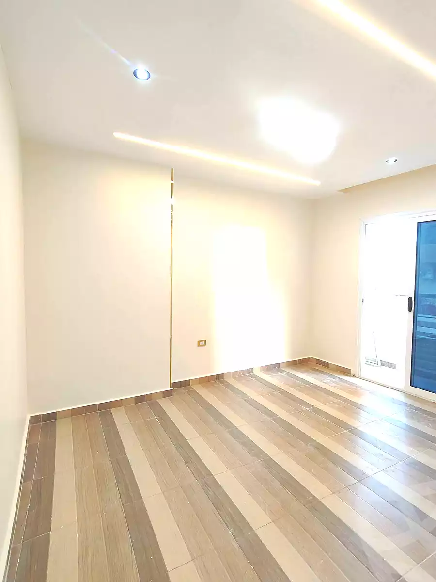 https://aqarmap.com.eg/ar/listing/7058608-for-sale-alexandria-miami-khld-bn-lwlyd