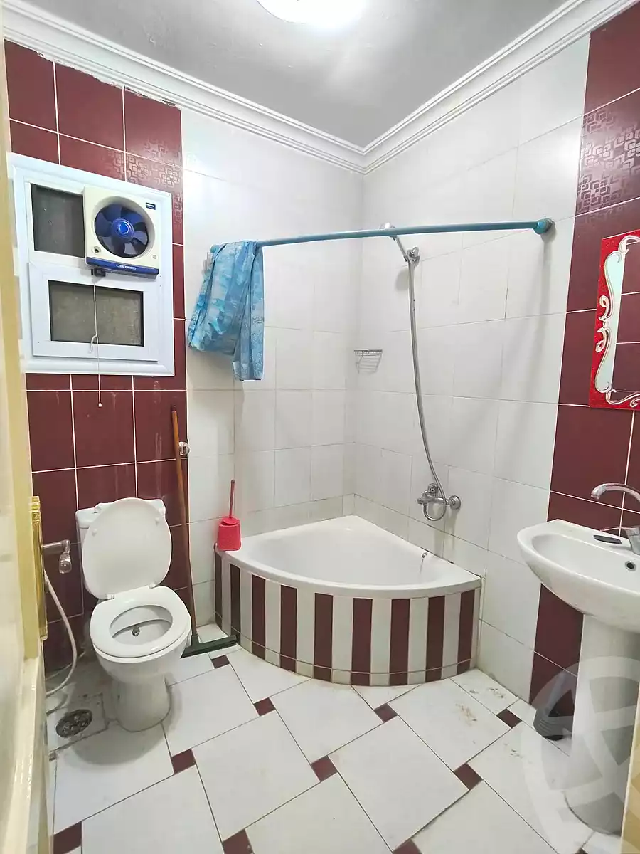 https://aqarmap.com.eg/ar/listing/7058622-for-sale-alexandria-miami-khld-bn-lwlyd