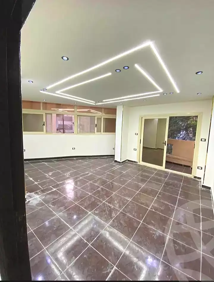 https://aqarmap.com.eg/ar/listing/7058637-for-sale-alexandria-al-agamy-lbytsh-el-salam-st