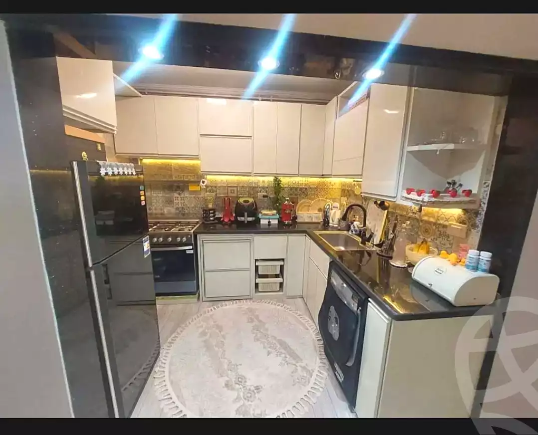 https://aqarmap.com.eg/ar/listing/7058686-for-sale-alexandria-al-agamy-bw-ywsf