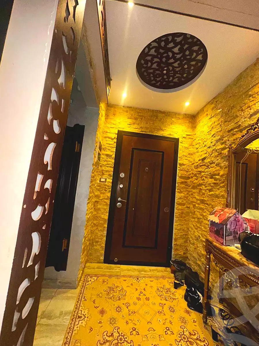 https://aqarmap.com.eg/en/listing/7058705-for-sale-cairo-helwan-helwan-el-sharkeya-heidar-st