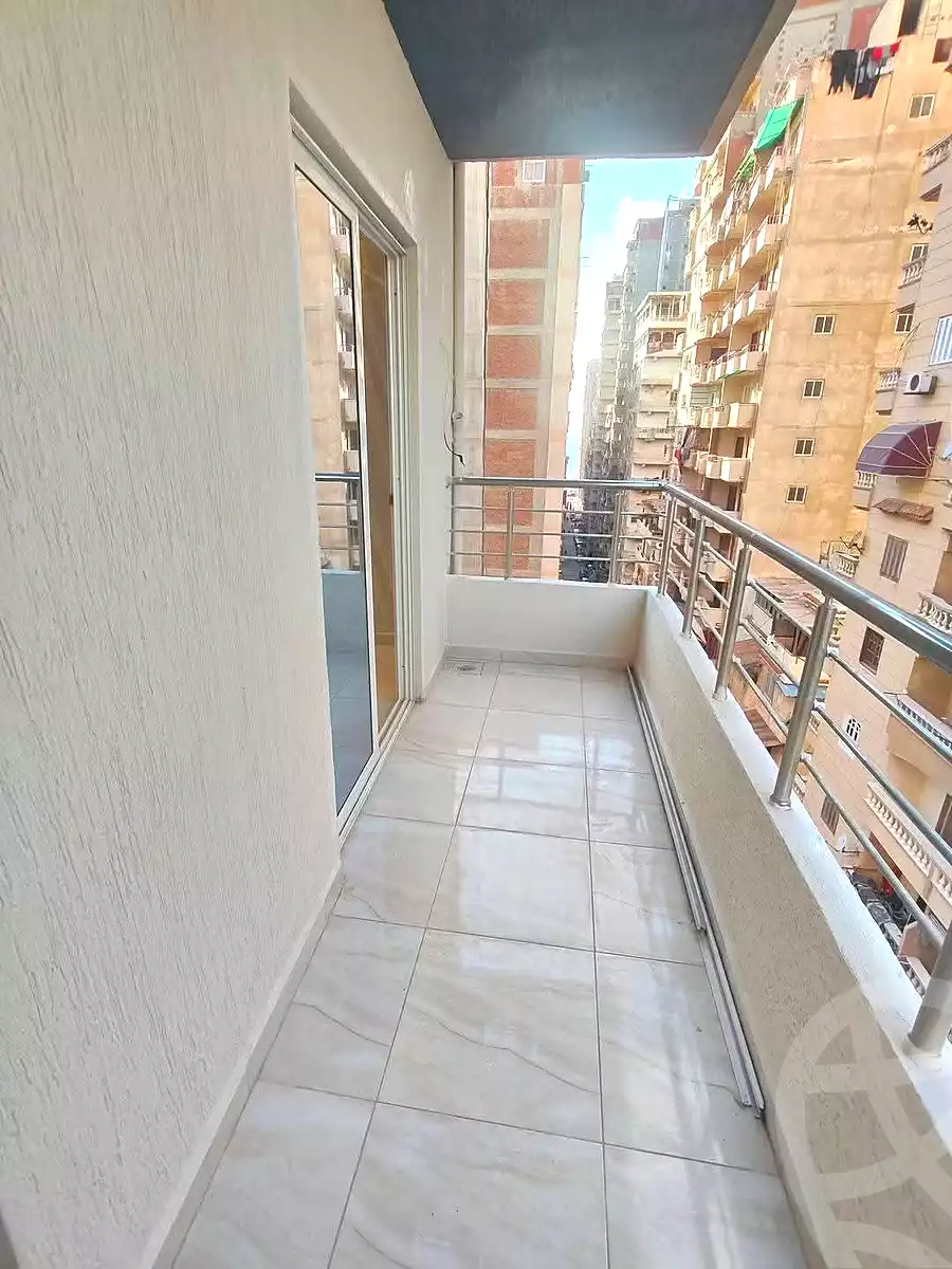 https://aqarmap.com.eg/ar/listing/7058797-for-sale-alexandria-miami-khld-bn-lwlyd