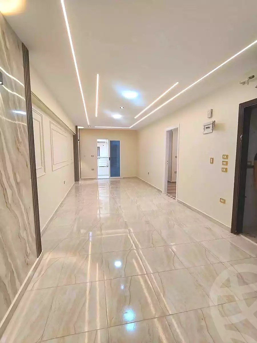 https://aqarmap.com.eg/ar/listing/7058797-for-sale-alexandria-miami-khld-bn-lwlyd