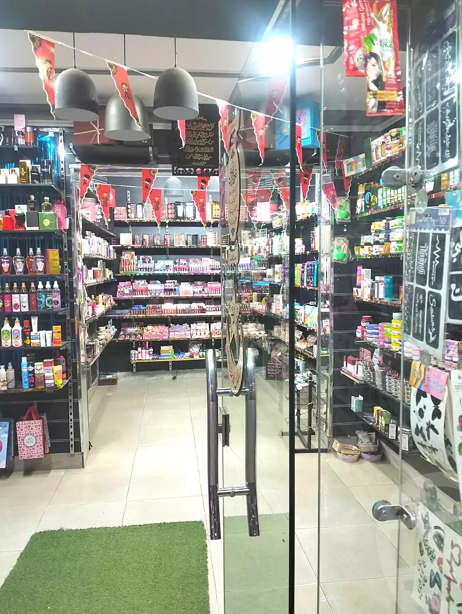 https://aqarmap.com.eg/ar/listing/7058885-for-sale-cairo-ain-shams-ain-shams-el-sharkia-mostafa-hafez-st