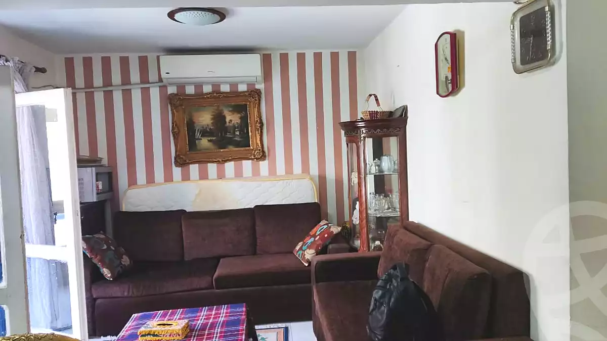 https://aqarmap.com.eg/ar/listing/7049157-for-sale-cairo-6th-of-october-el-ahyaa-neighborhood-11th