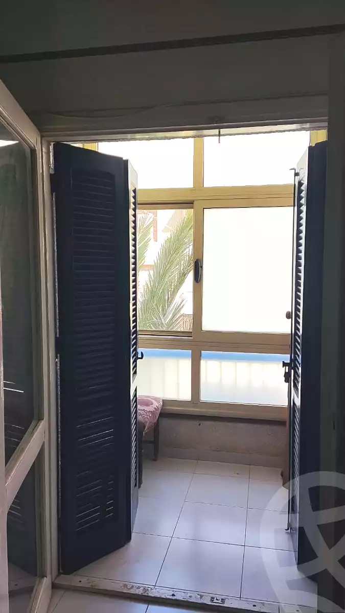 https://aqarmap.com.eg/ar/listing/7049157-for-sale-cairo-6th-of-october-el-ahyaa-neighborhood-11th