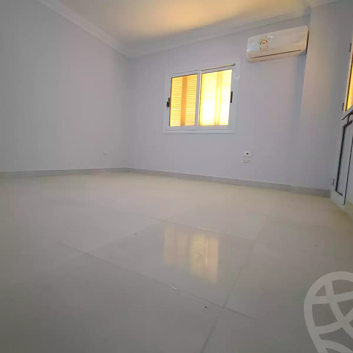 https://aqarmap.com.eg/en/listing/7059412-for-rent-cairo-new-cairo-ganob-el-akadamiya-south-academy-b-taha-hussein-st