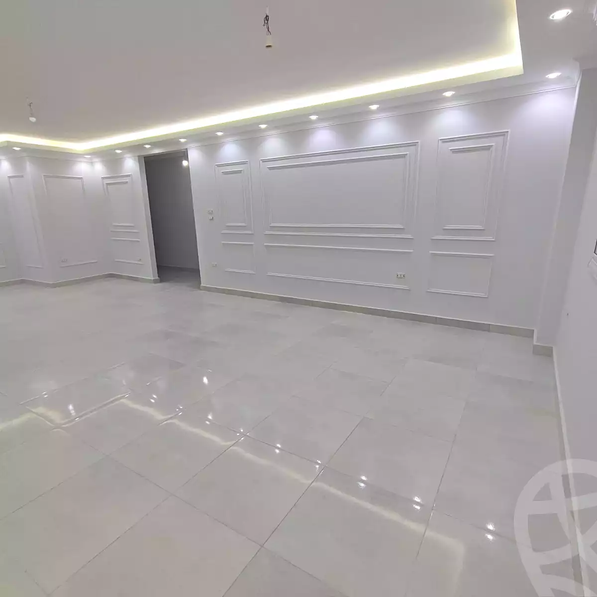https://aqarmap.com.eg/ar/listing/7059434-for-rent-cairo-new-cairo-ganob-el-akadamiya-south-academy-b-aisha-abd-el-rahman-st