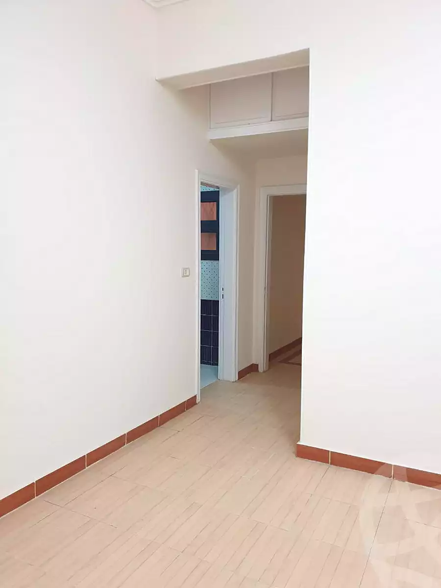 https://aqarmap.com.eg/ar/listing/7059449-for-rent-cairo-new-cairo-ganob-el-akadamiya-south-academy-b-medhat-el-kholy-st