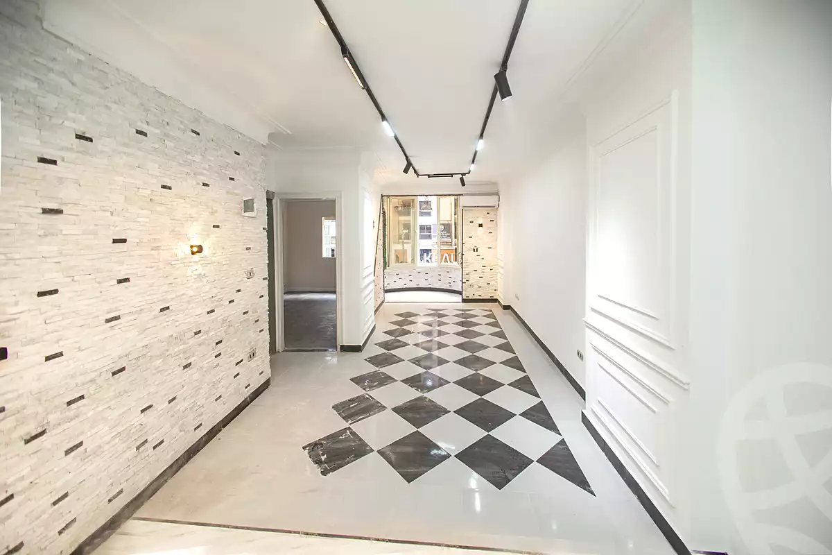 https://aqarmap.com.eg/ar/listing/7059710-for-sale-alexandria-miami-shr-jml-bd-lnsr