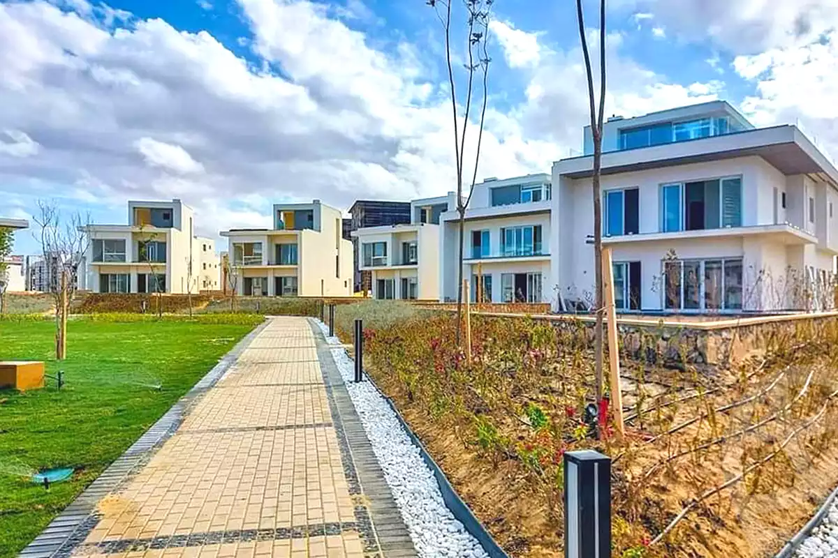 https://aqarmap.com.eg/ar/listing/7060120-for-sale-north-coast-new-alamein-mntj-t-l-lmyn-ljdyd-kmbwnd-mzryn