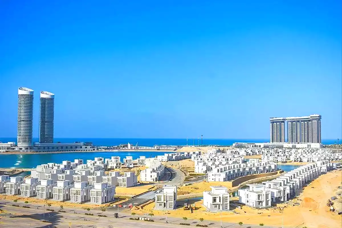 https://aqarmap.com.eg/ar/listing/7060120-for-sale-north-coast-new-alamein-mntj-t-l-lmyn-ljdyd-kmbwnd-mzryn