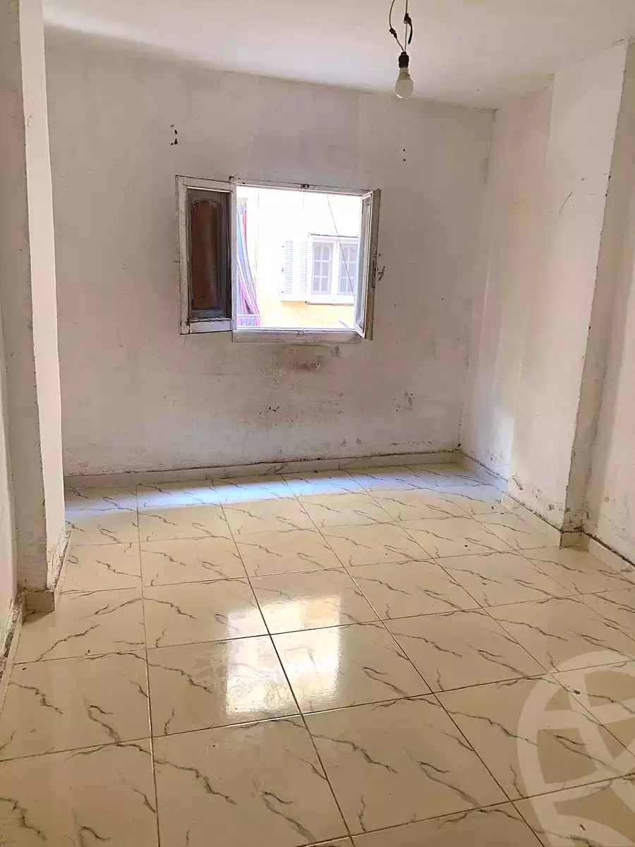 https://aqarmap.com.eg/en/listing/7059111-for-sale-alexandria-al-agamy-el-hanouvel