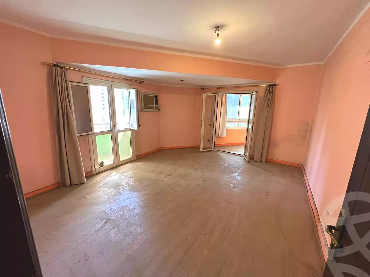 https://aqarmap.com.eg/ar/listing/7060488-for-sale-cairo-ain-shams-mnshy-lthryr