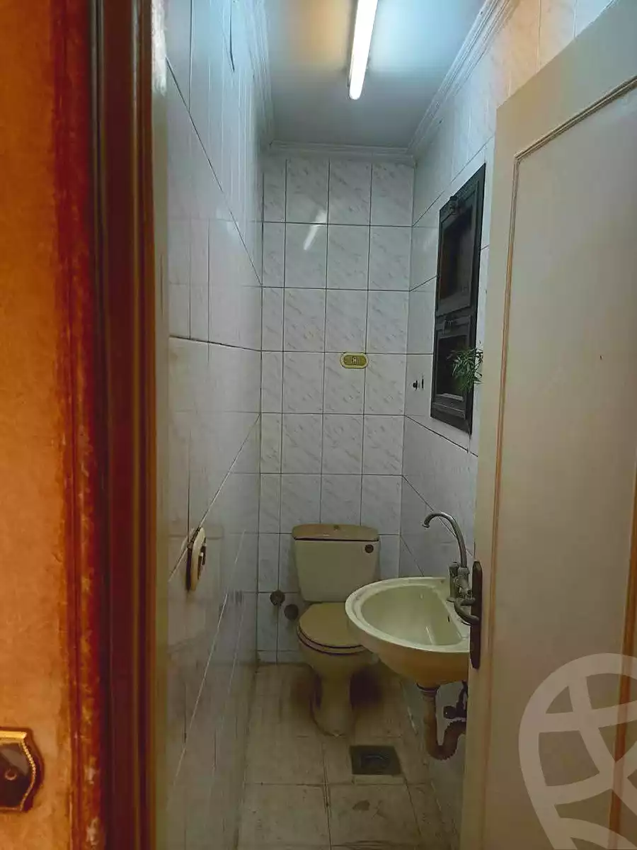 https://aqarmap.com.eg/ar/listing/7060515-for-sale-cairo-shoubra-jzyr-bdrn-al-masara-st