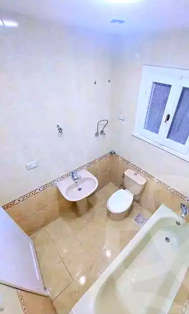 https://aqarmap.com.eg/ar/listing/7060611-for-sale-alexandria-sydy-bshr-sydy-bshr-bhry-shr-khld-bn-lwlyd