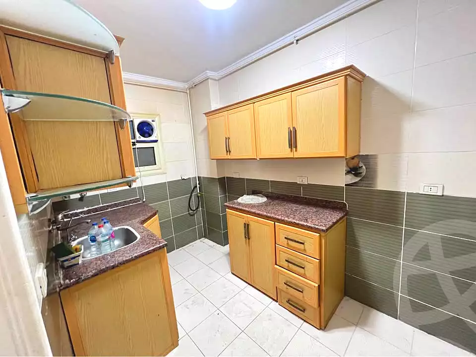 https://aqarmap.com.eg/en/listing/7061457-for-sale-alexandria-ganaklis-shr-bw-qyr-tryq-lhry