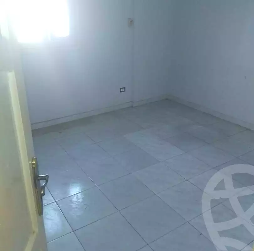 https://aqarmap.com.eg/ar/listing/7061543-for-rent-alexandria-lsywf-mostafa-kamel-st