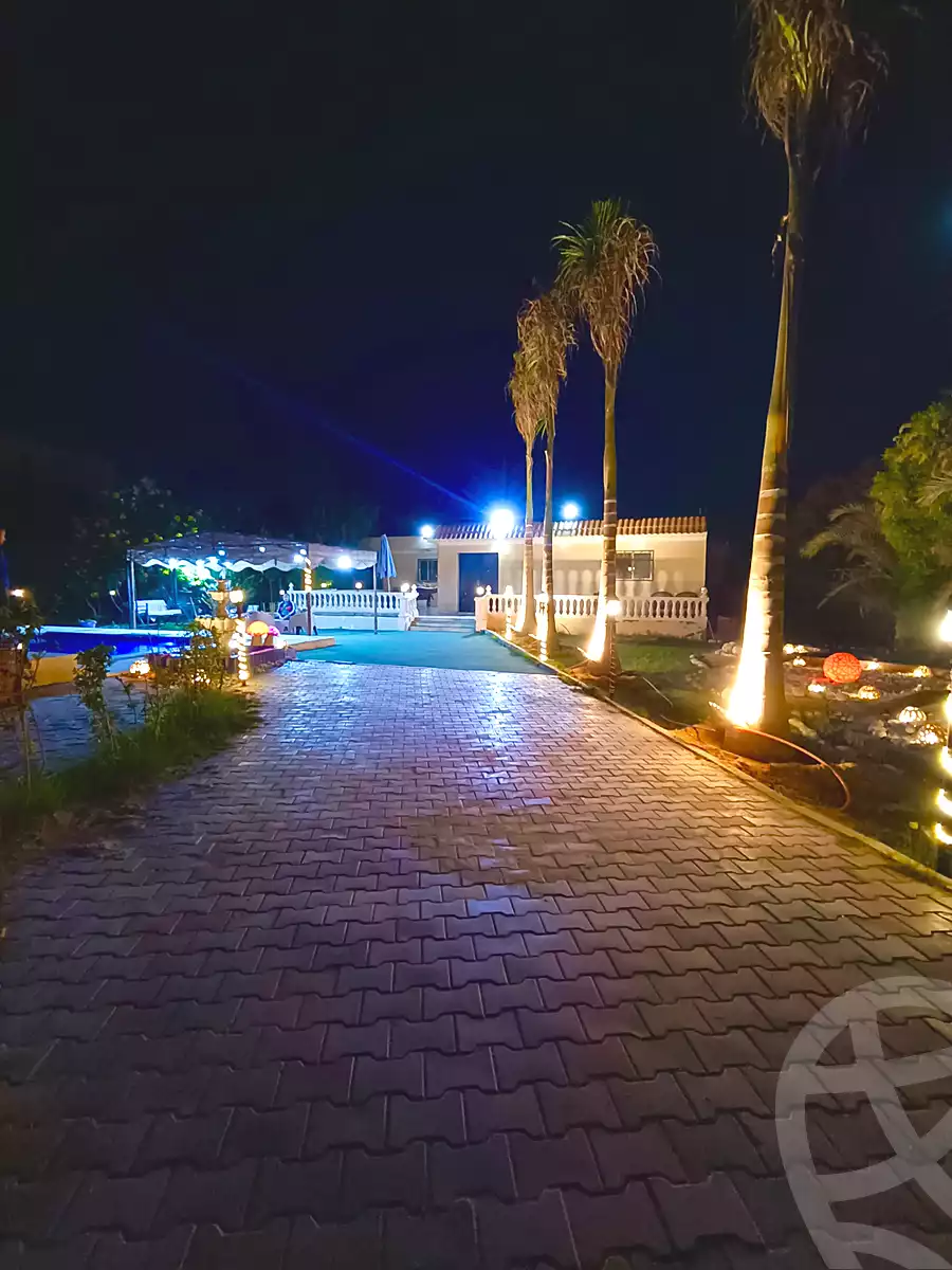 https://aqarmap.com.eg/ar/listing/7062099-for-rent-cairo-el-sheikh-zayed-city-alex-cairo-desert-road-mdyn-sfnks-ljdyd-cascada