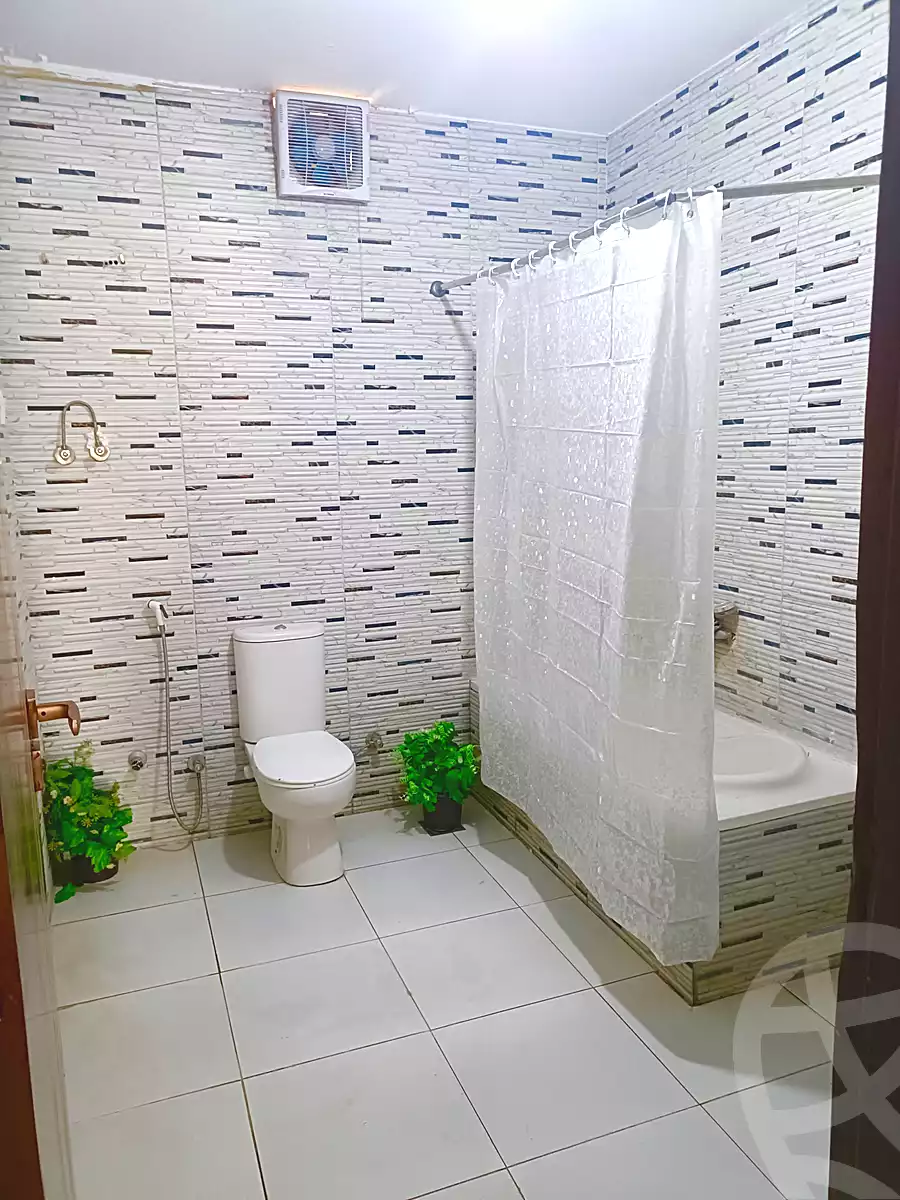 https://aqarmap.com.eg/ar/listing/7062099-for-rent-cairo-el-sheikh-zayed-city-alex-cairo-desert-road-mdyn-sfnks-ljdyd-cascada