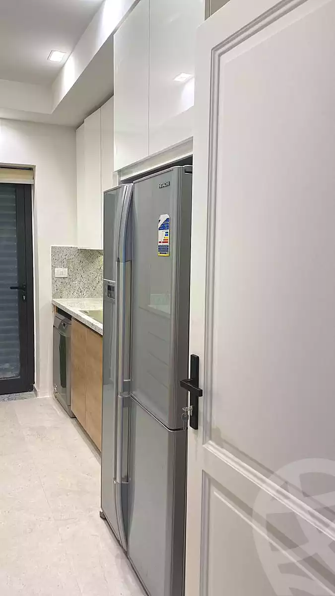 https://aqarmap.com.eg/en/listing/7062215-for-rent-cairo-new-cairo-compounds-lakeview-residence