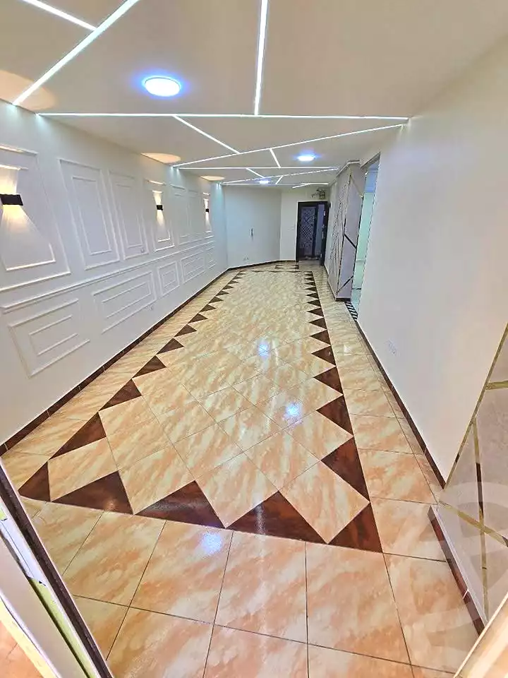 https://aqarmap.com.eg/ar/listing/7062335-for-sale-alexandria-miami-el-sebaey-st