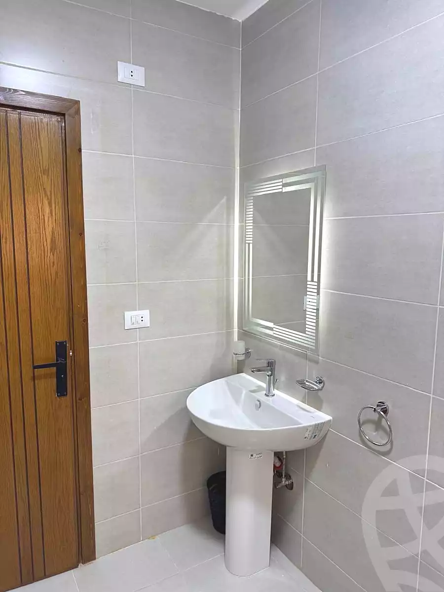 https://aqarmap.com.eg/ar/listing/7062890-for-rent-cairo-el-sheikh-zayed-city-el-hay-eltaseaa-area-4