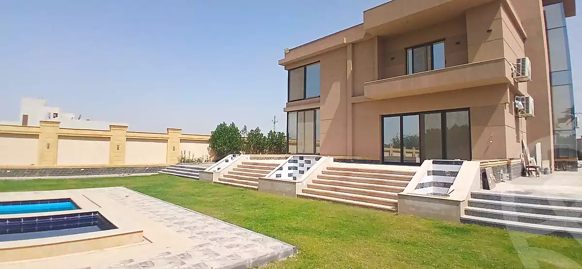 https://aqarmap.com.eg/ar/listing/7051714-for-sale-cairo-el-sheikh-zayed-city-compounds-ofok-1