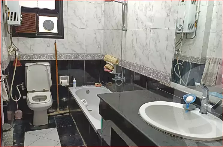 https://aqarmap.com.eg/ar/listing/7063177-for-sale-cairo-helwan-rostom-st