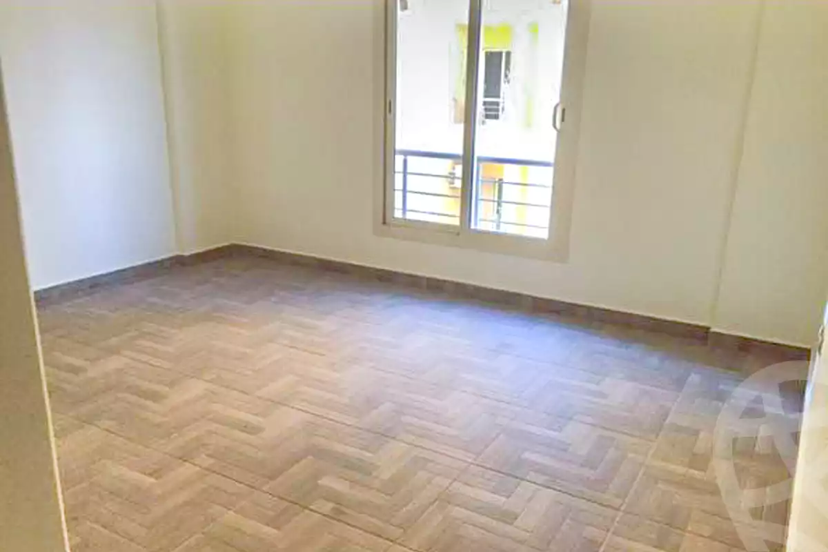 https://aqarmap.com.eg/ar/listing/7063465-for-sale-alexandria-smouha-compounds-in-smouha-antoniadis-city-compound