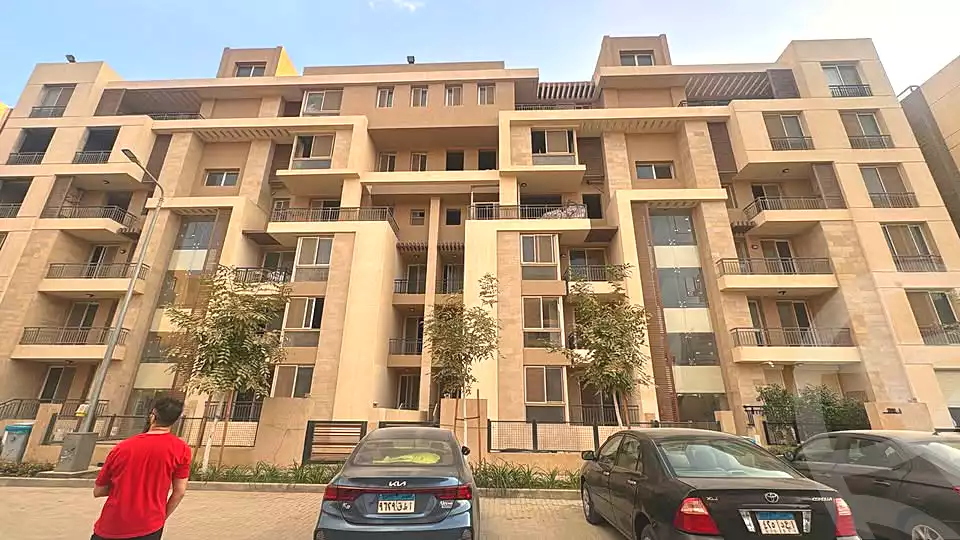 https://aqarmap.com.eg/ar/listing/7063474-for-sale-cairo-new-cairo-compounds-tag-city-shalya-taj-city