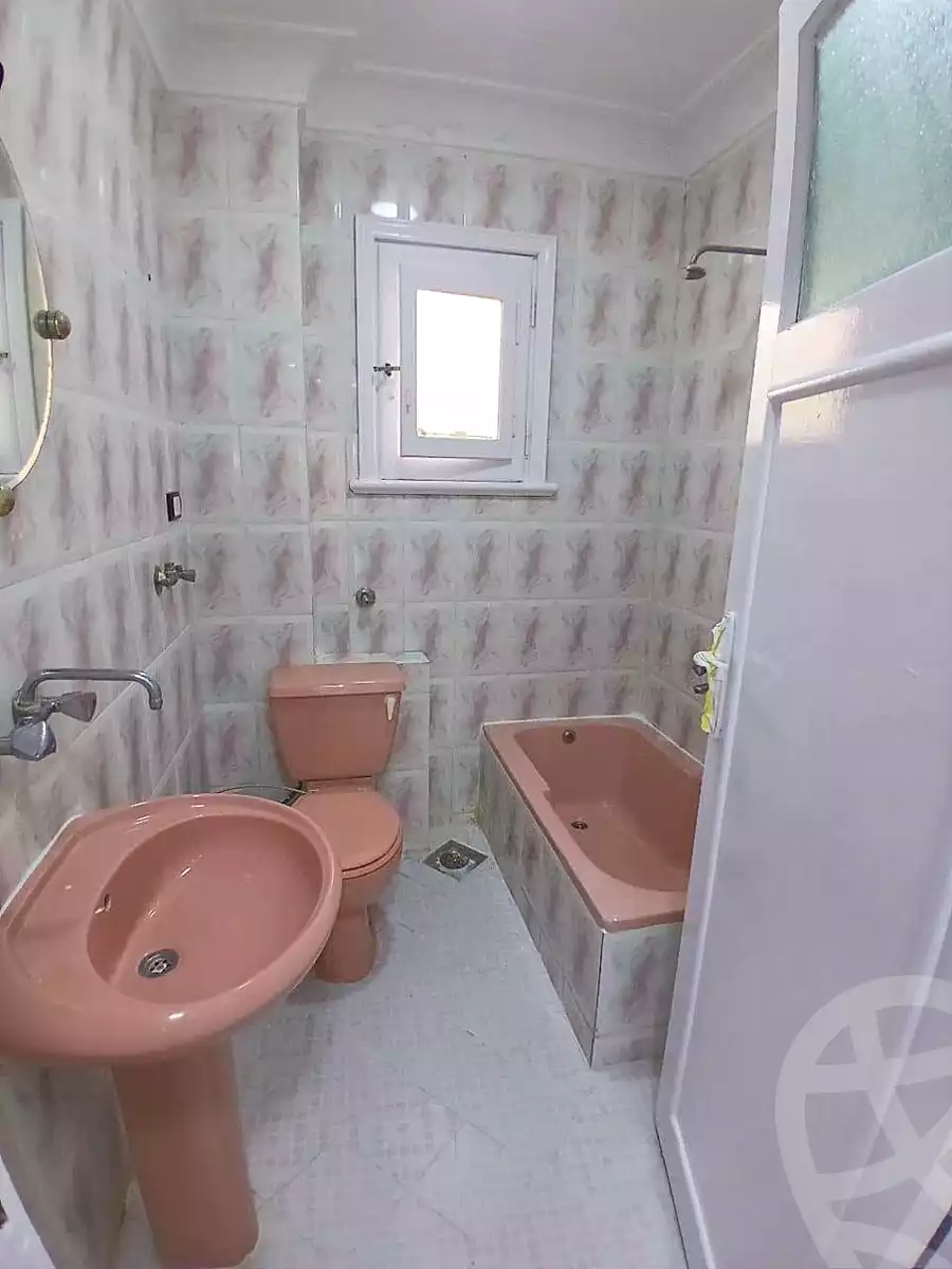 https://aqarmap.com.eg/ar/listing/7064085-for-sale-alexandria-al-agamy-shataa-el-nakheel