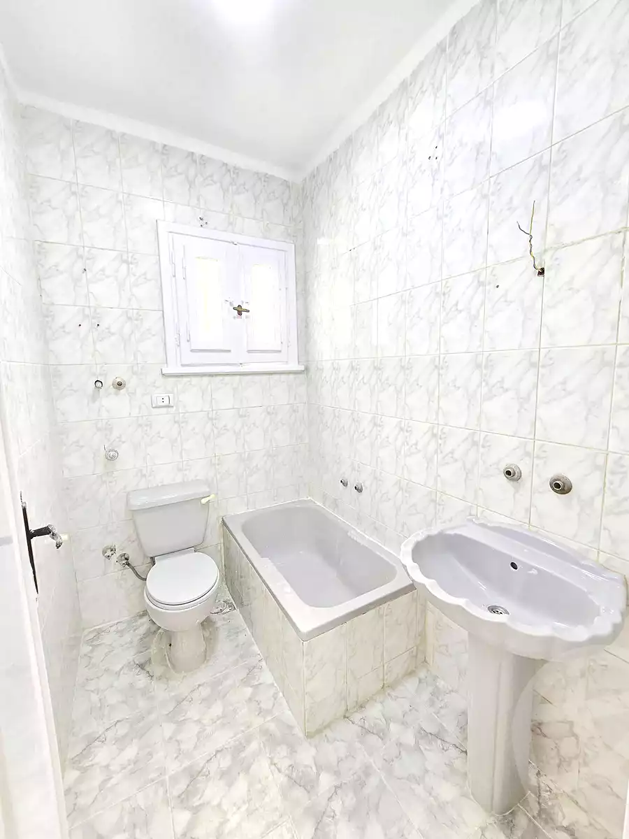 https://aqarmap.com.eg/ar/listing/7064113-for-sale-alexandria-al-agamy-shataa-el-nakheel