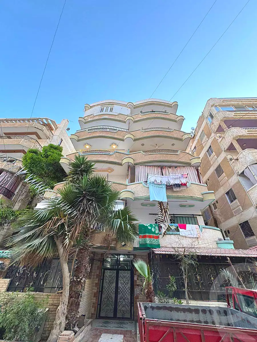 https://aqarmap.com.eg/ar/listing/7064117-for-sale-alexandria-al-agamy-shataa-el-nakheel