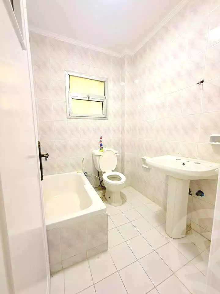 https://aqarmap.com.eg/ar/listing/7064458-for-sale-alexandria-al-agamy-shataa-el-nakheel