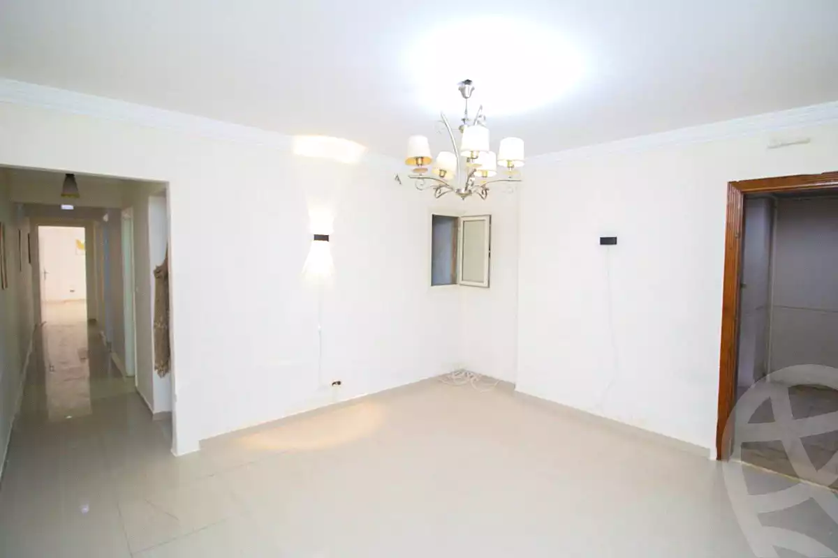 https://aqarmap.com.eg/ar/listing/7064470-for-sale-alexandria-camp-cesar-famous-st